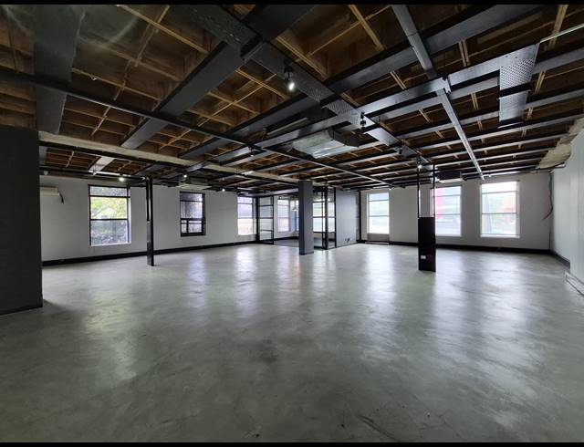 239M² OFFICE TO LET IN HYDE PARK